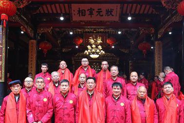 福建安溪县吴氏宗亲参加泉州吴氏大宗祠冬祭典礼