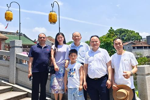 河南、贵州宗贤受邀拜访吴虹渊宗贤