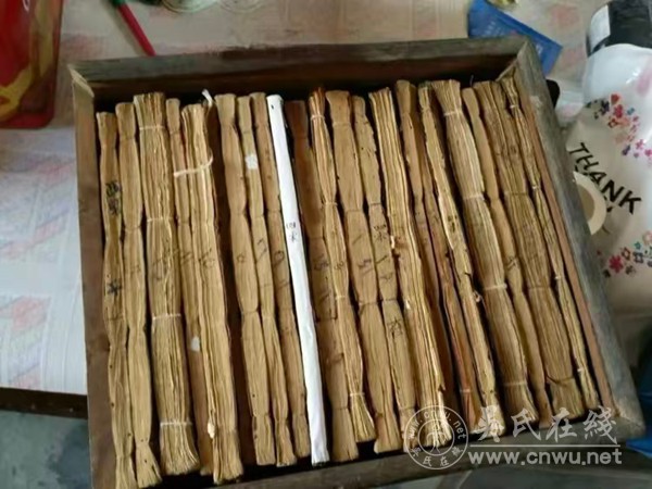 30岁后，我终于读懂爷爷藏在族谱里的3个真相：这才是中国人最该传承的“传家宝”！
