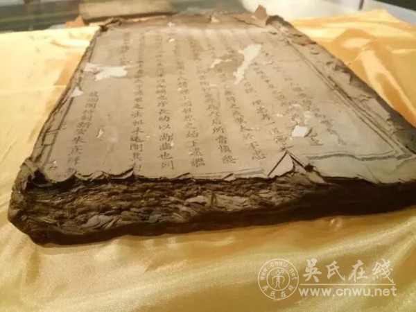 30岁后，我终于读懂爷爷藏在族谱里的3个真相：这才是中国人最该传承的“传家宝”！