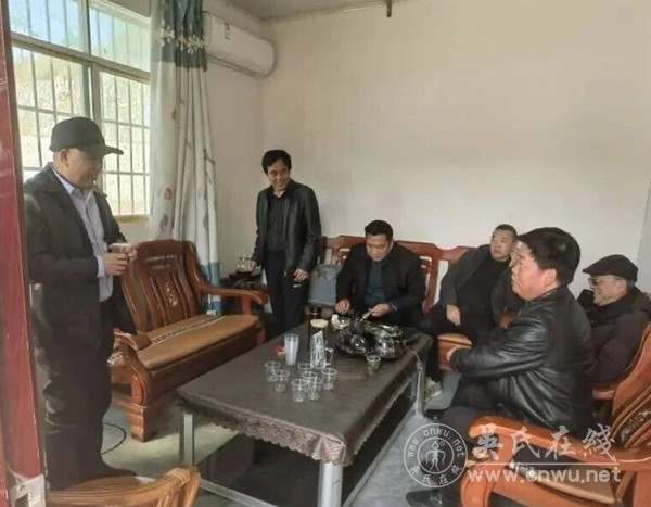 薪火传情聚关岩 宗亲同心话发展