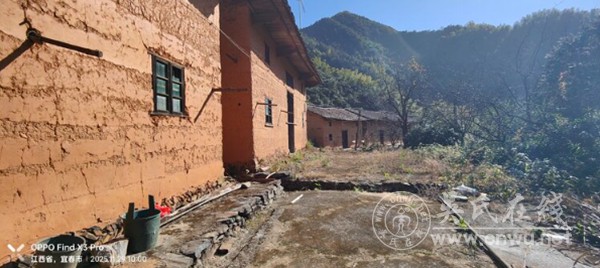 湖南新晃扶罗龙寨吴世万后裔寻根代表团赴江西寻根认祖