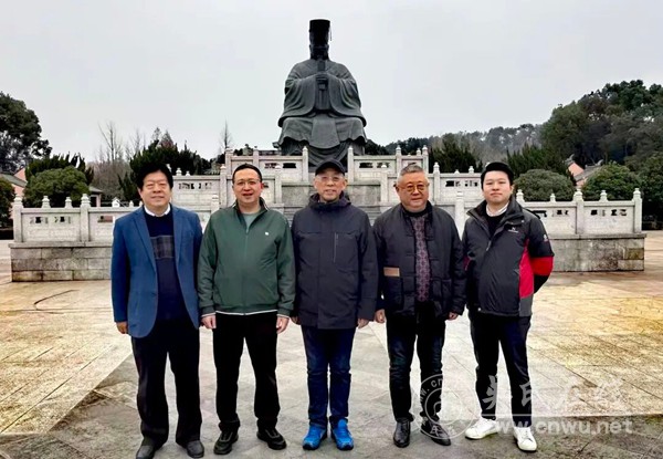 翰墨传情牵宗谊 寻根交流续华章 翰墨传情牵宗谊 寻根交流续华章