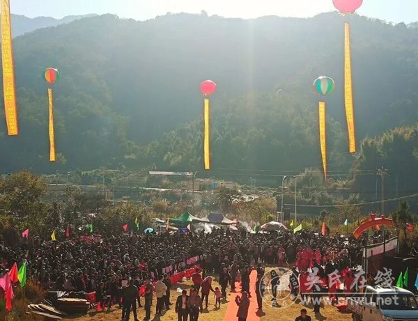 清流铁石吴氏宗祠落成典礼:千余宗亲共聚一堂,祭祖魂续宗谊 清流铁石吴氏宗祠落成典礼:千余宗亲共聚一堂,祭祖魂续宗谊