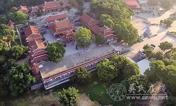 雨夜游灵源山 雨夜游灵源山