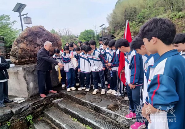 赴远口吴氏总祠泰伯书院宗祠文化良好家规家训学习活动