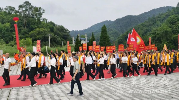 吴氏宗亲代表应邀出席纪念文天祥诞辰790周年祭祀大典